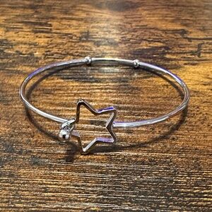 Plunder Silver-Tone Star Outline Bangle Bracelet